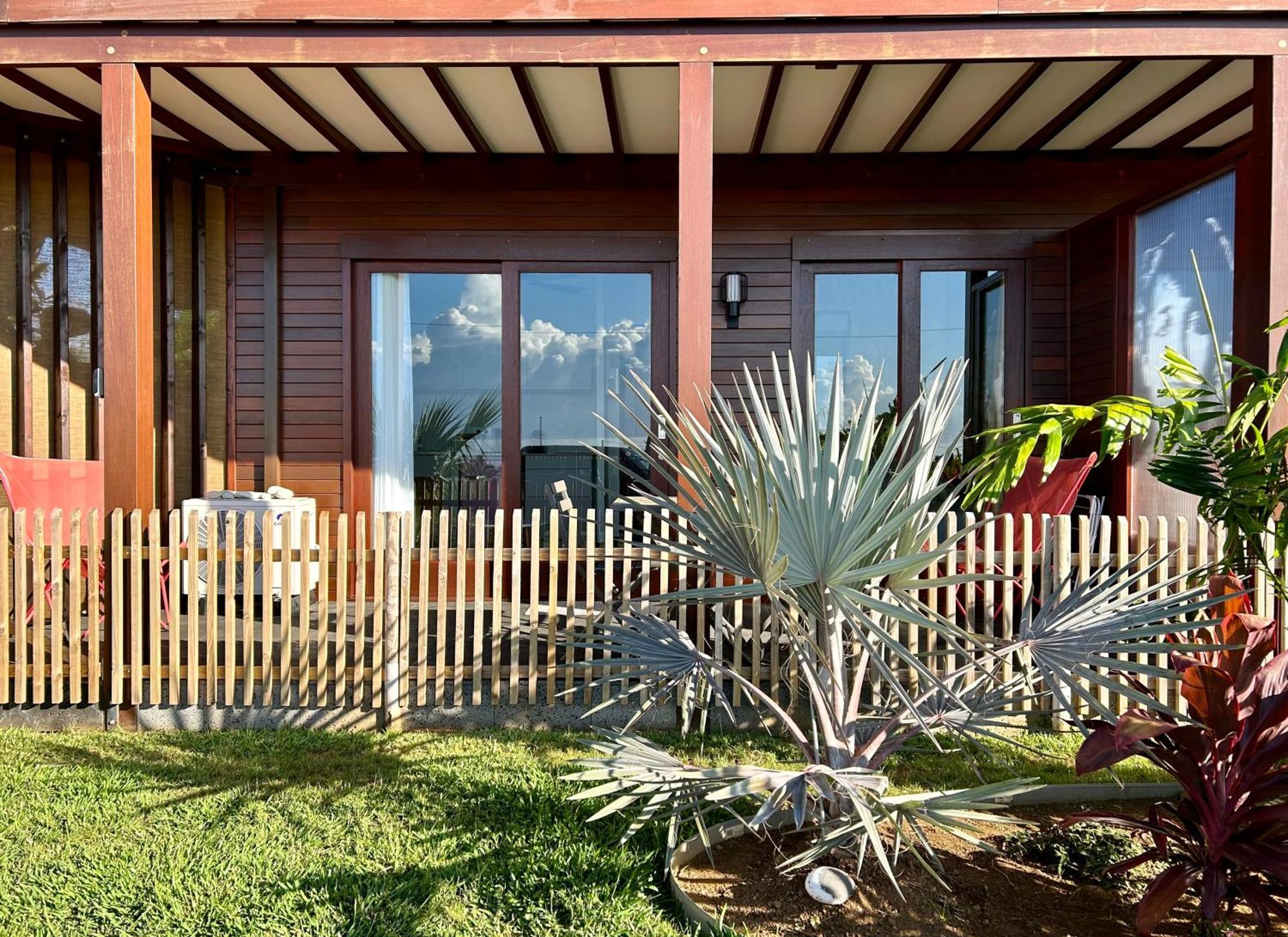 Ti Kaz C2C - Une Maison Balinaise Saint-Pierre Kültér fotó